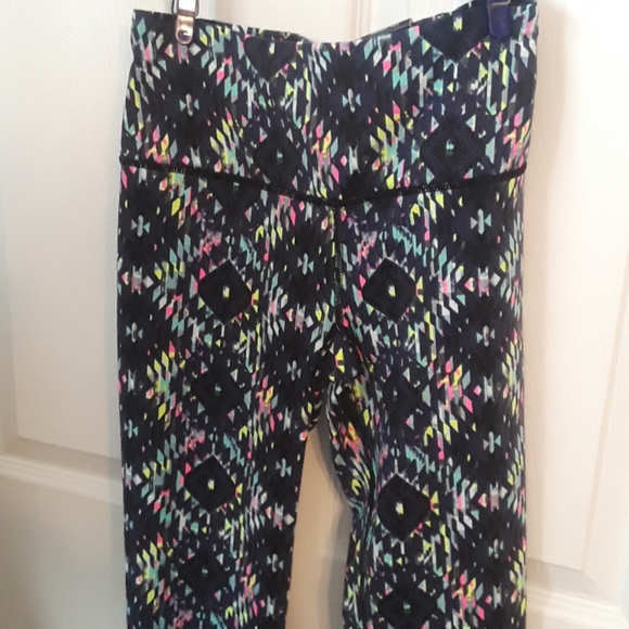Victoria's Secret Pants - BNWT Victoria's Secret VSX Knockout Tight Leggings